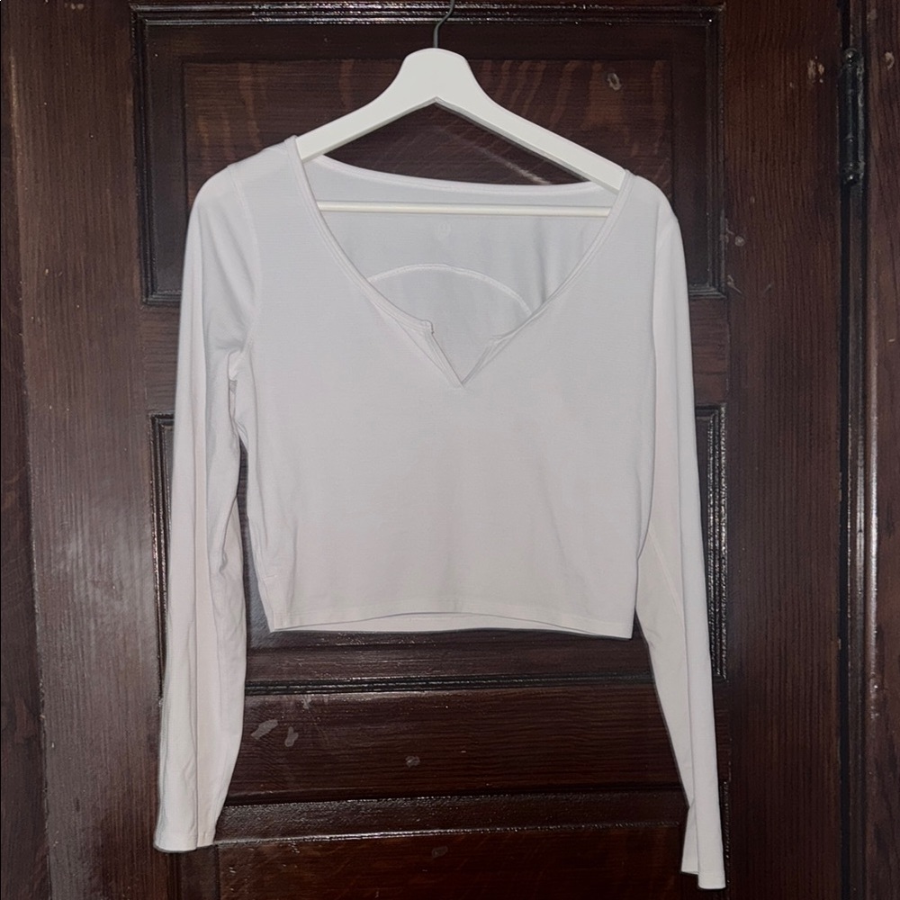 Lululemon Athletica White Long Sleeve Fitted Crop Blouse